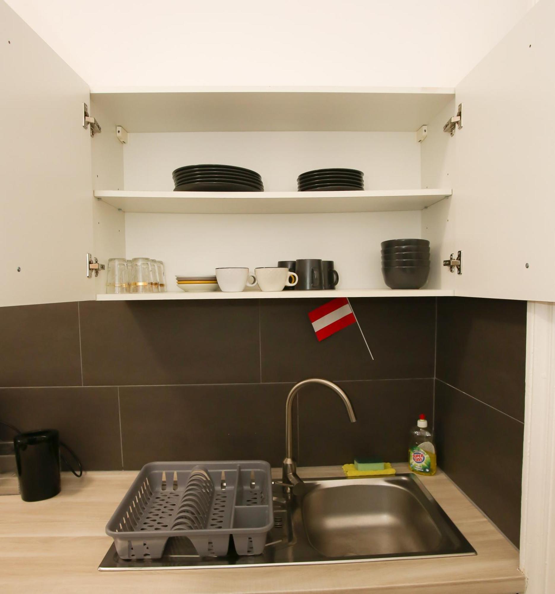 Appartement Downtown Bliss Modern Retreat With Free Parking And Fast Internet 600 Mbits à Vienne Extérieur photo