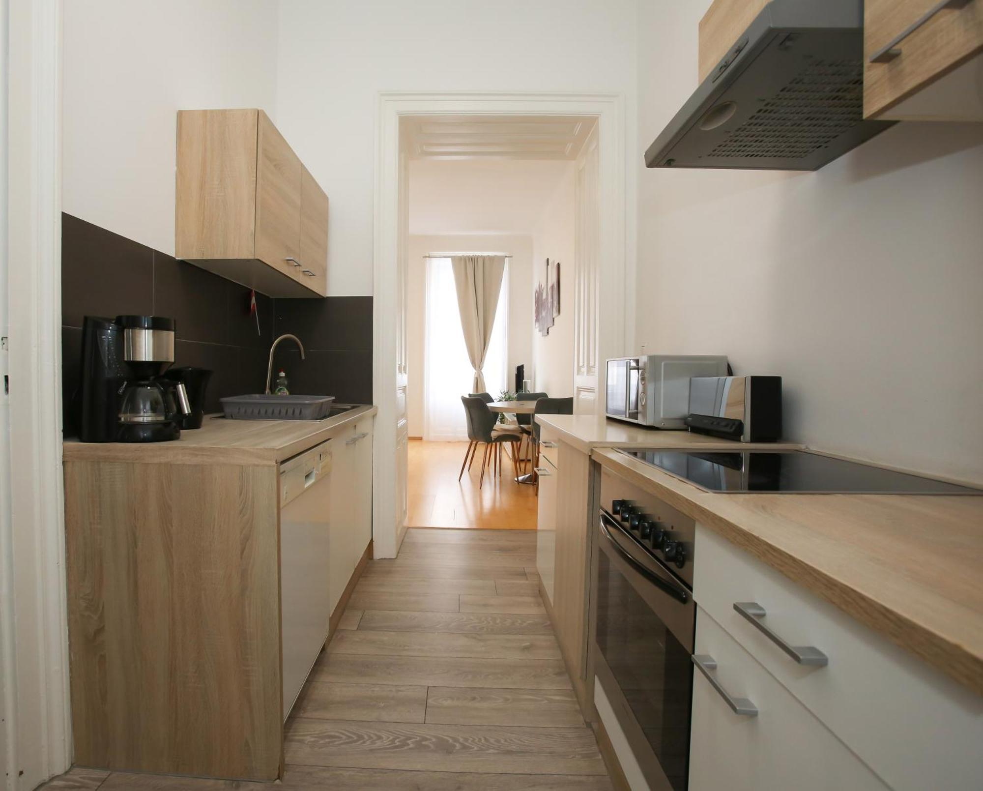 Appartement Downtown Bliss Modern Retreat With Free Parking And Fast Internet 600 Mbits à Vienne Extérieur photo