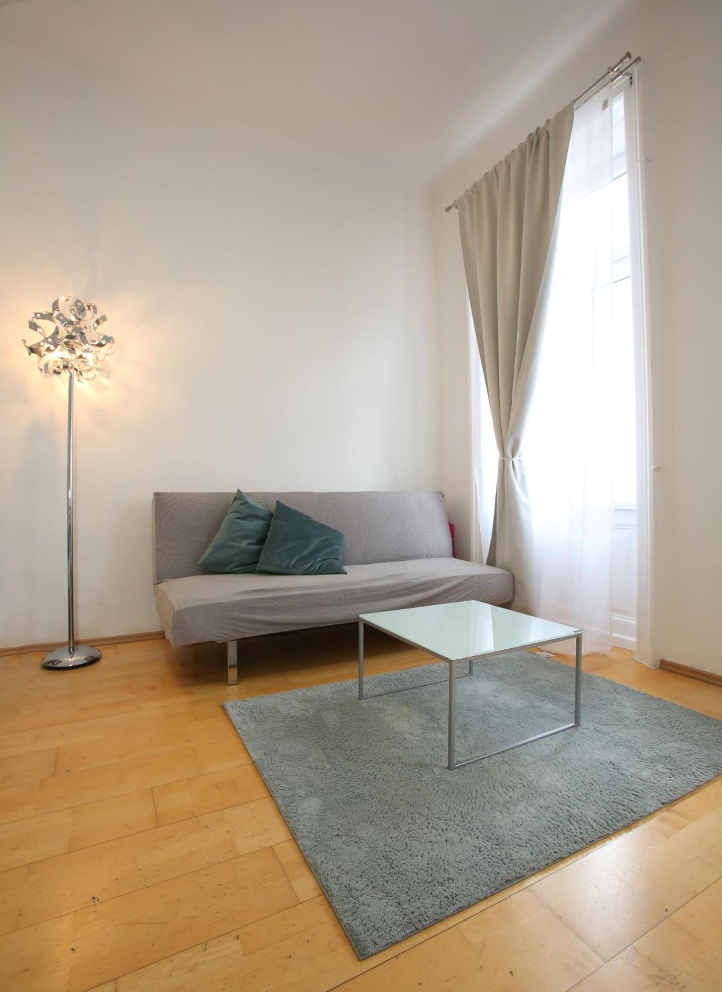 Appartement Downtown Bliss Modern Retreat With Free Parking And Fast Internet 600 Mbits à Vienne Extérieur photo