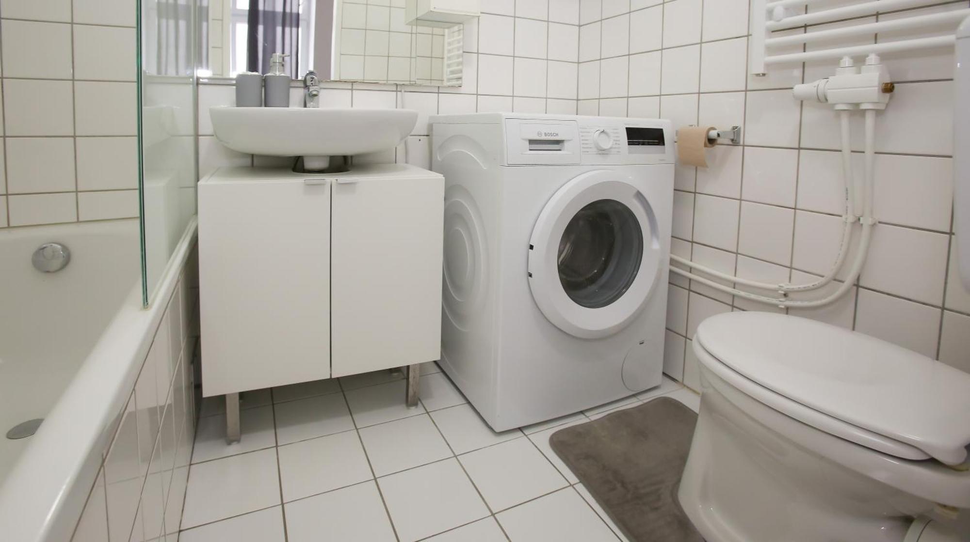 Appartement Downtown Bliss Modern Retreat With Free Parking And Fast Internet 600 Mbits à Vienne Extérieur photo