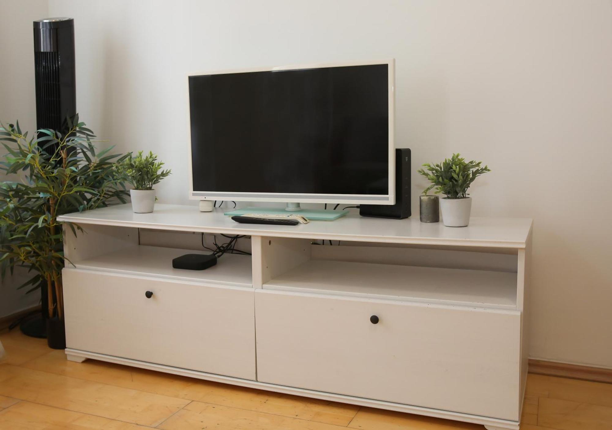 Appartement Downtown Bliss Modern Retreat With Free Parking And Fast Internet 600 Mbits à Vienne Extérieur photo